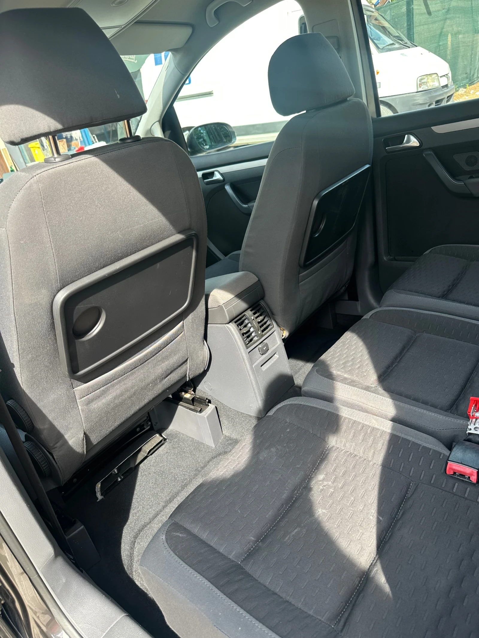 VW Touran 1.9TDI FACELIFT - изображение 6