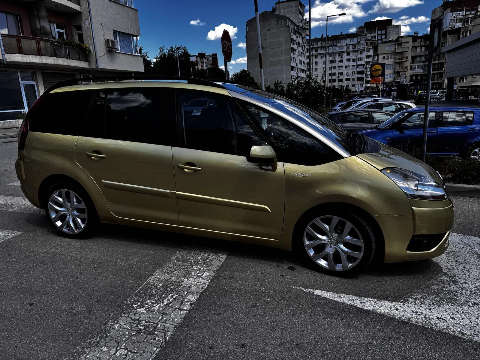 Citroen Grand C4 Picasso  - изображение 4