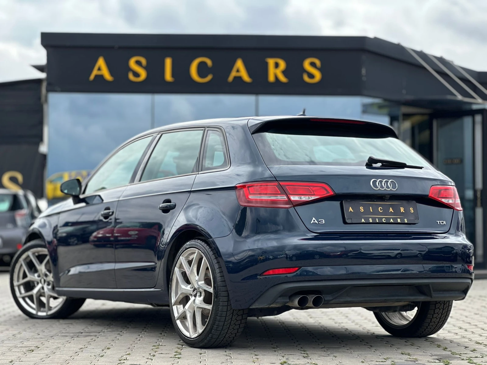 Audi A3 / 2.0 TDI / 150 HP / КАТО НОВА / - изображение 3