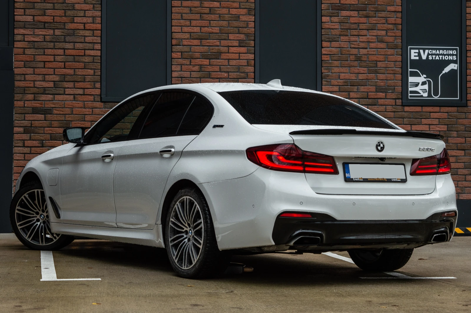 BMW 530E Plug-in Hybrid  | Mobile.bg   6