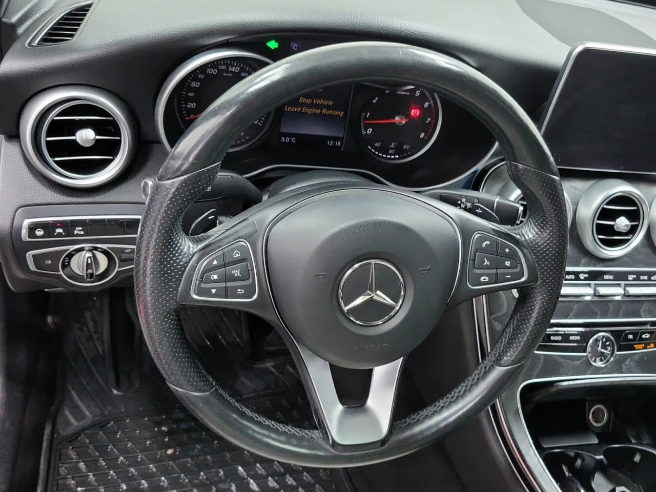 Mercedes-Benz C 300 * АВТО КРЕДИТ* ЦЕНА ДО БГ * СЕРВИЗНА ИСТОРИЯ *  - изображение 10