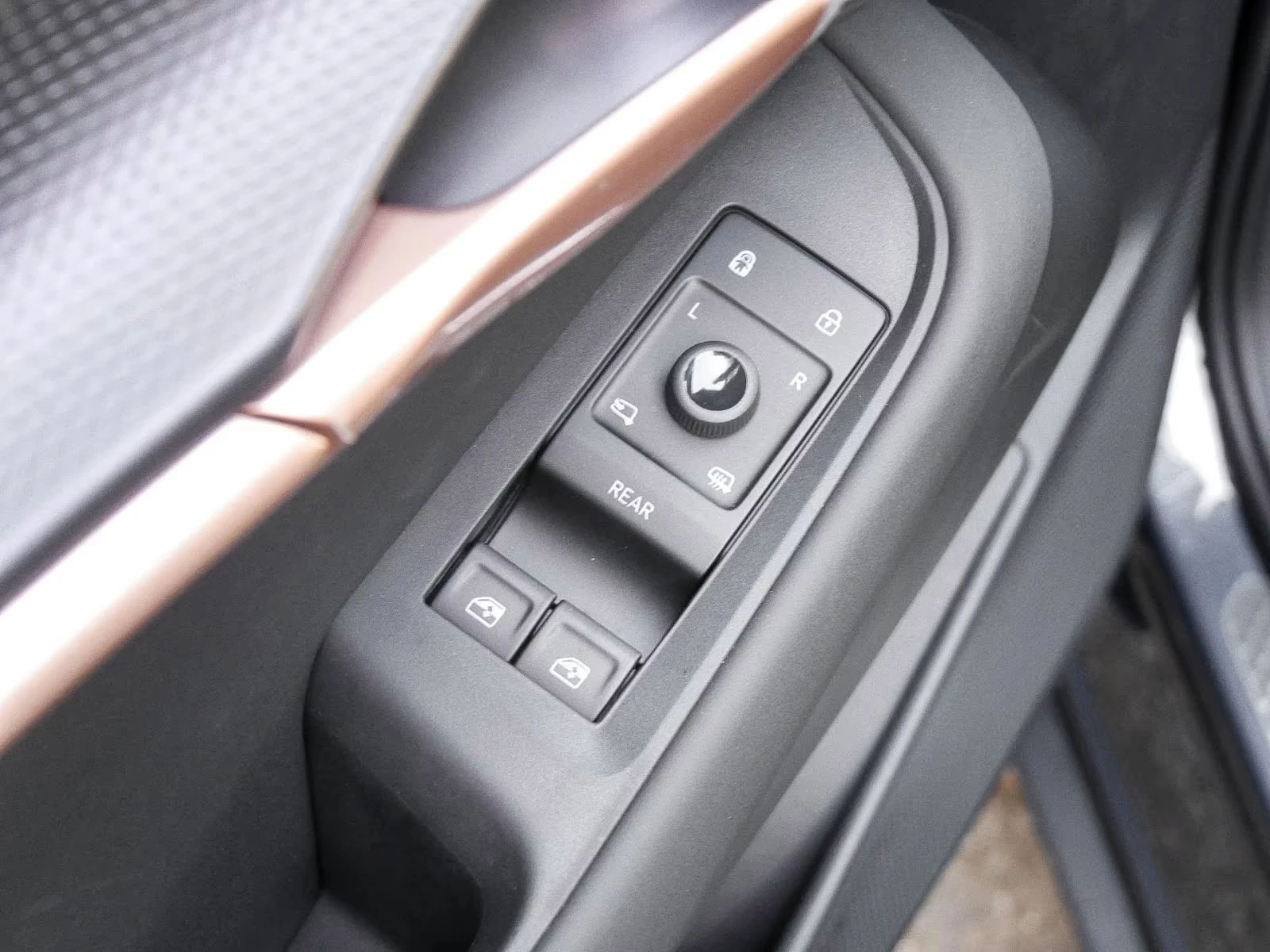 Cupra Tavascan VZ/340HP/4DRIVE/MATRIX/CAM/NAVI/CPLAY/779g - изображение 10