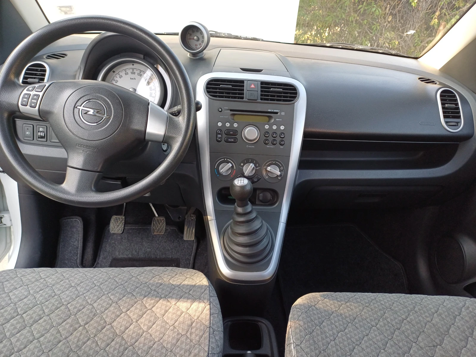 Opel Agila  - изображение 5