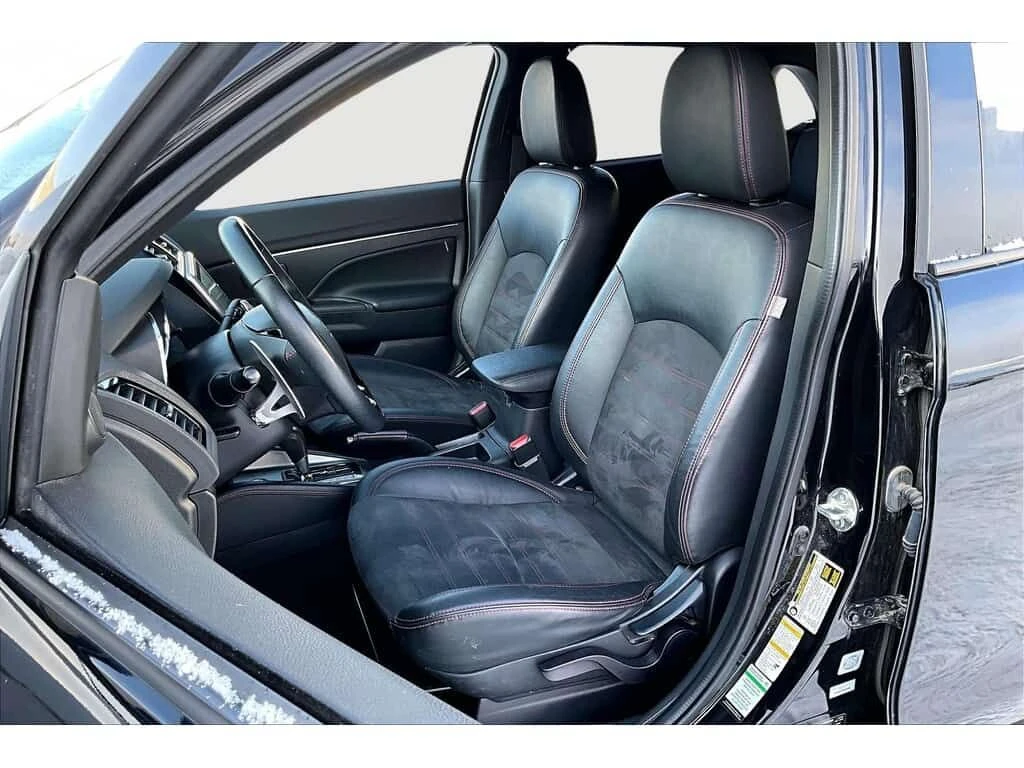 Mitsubishi RVR * SE | AWD | Heated Seats | CarPlay | Clean Carfax | Mobile.bg � ����������� 14