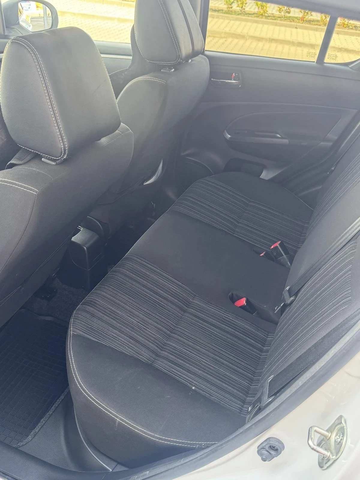 Suzuki Swift, снимка 4 - Автомобили и джипове - 54128428