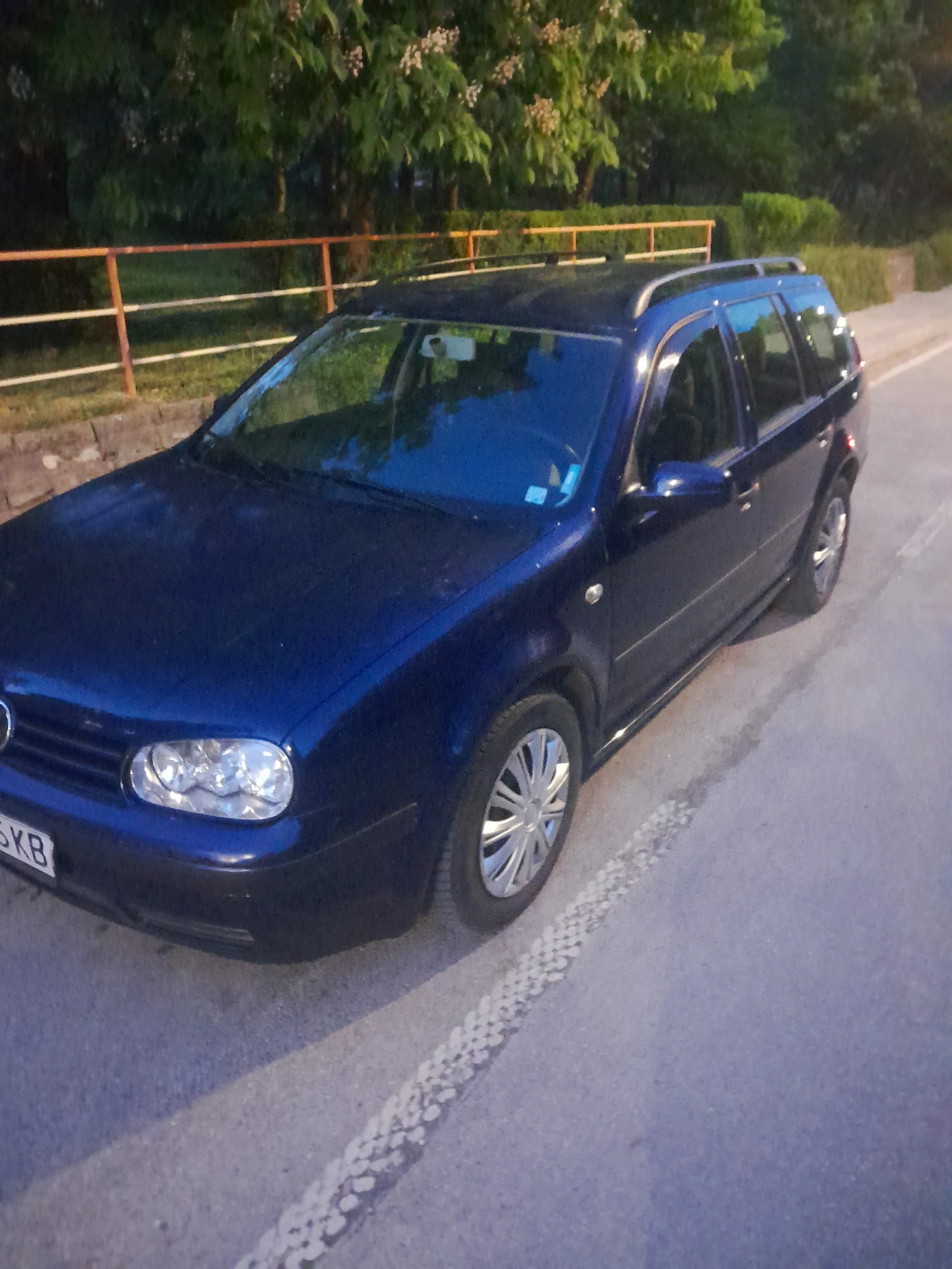 VW Golf Golf4, снимка 6 - Автомобили и джипове - 54560988