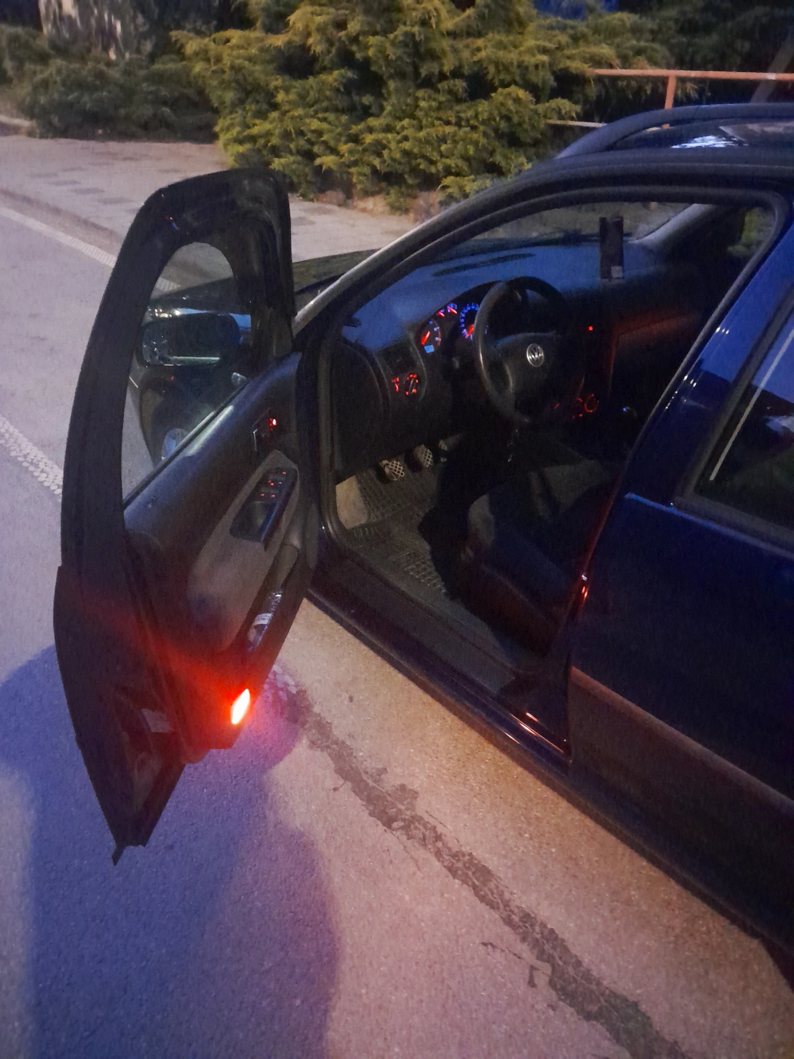 VW Golf Golf4, снимка 3 - Автомобили и джипове - 54560988