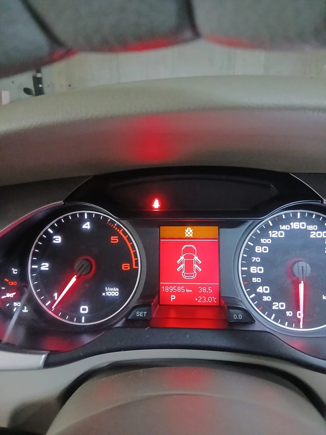 Audi A4 1.9, снимка 10 - Автомобили и джипове - 54809340