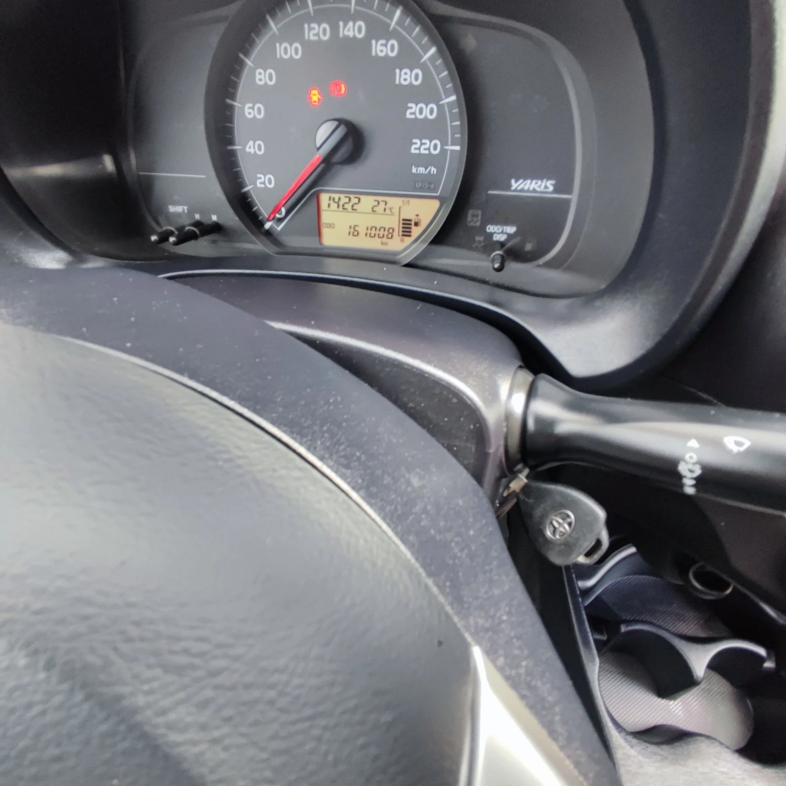 Toyota Yaris 1.0i* КЛИМАТИК* EVRO 5* , снимка 12 - Автомобили и джипове - 55177952