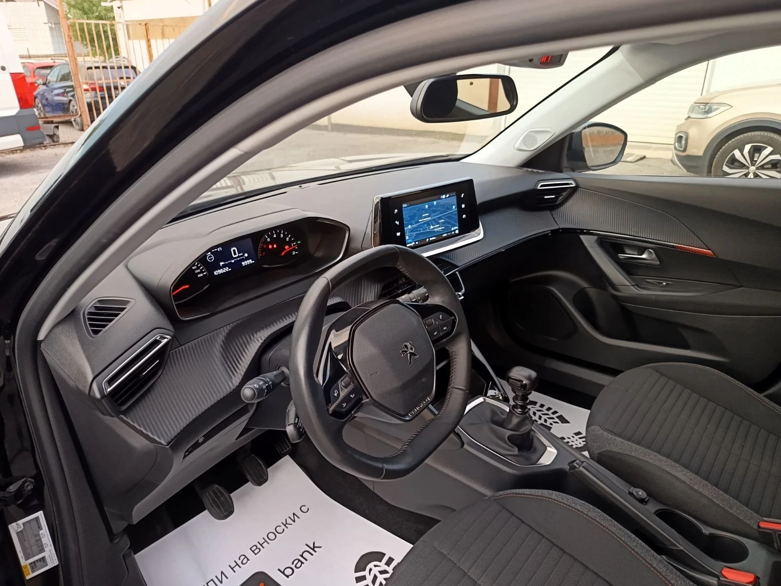 Peugeot 2008 Асистент контрол на лентата+ Круиз контрол+ LED, снимка 11 - Автомобили и джипове - 55304182