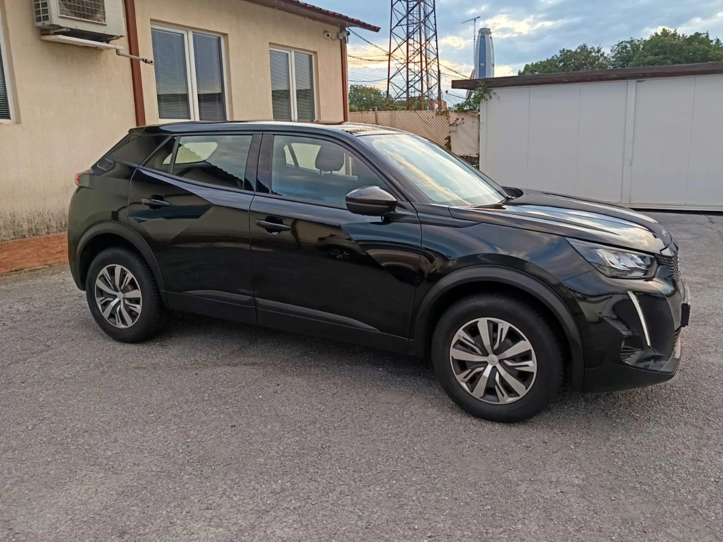 Peugeot 2008 Асистент контрол на лентата+ Круиз контрол+ LED, снимка 4 - Автомобили и джипове - 55304182