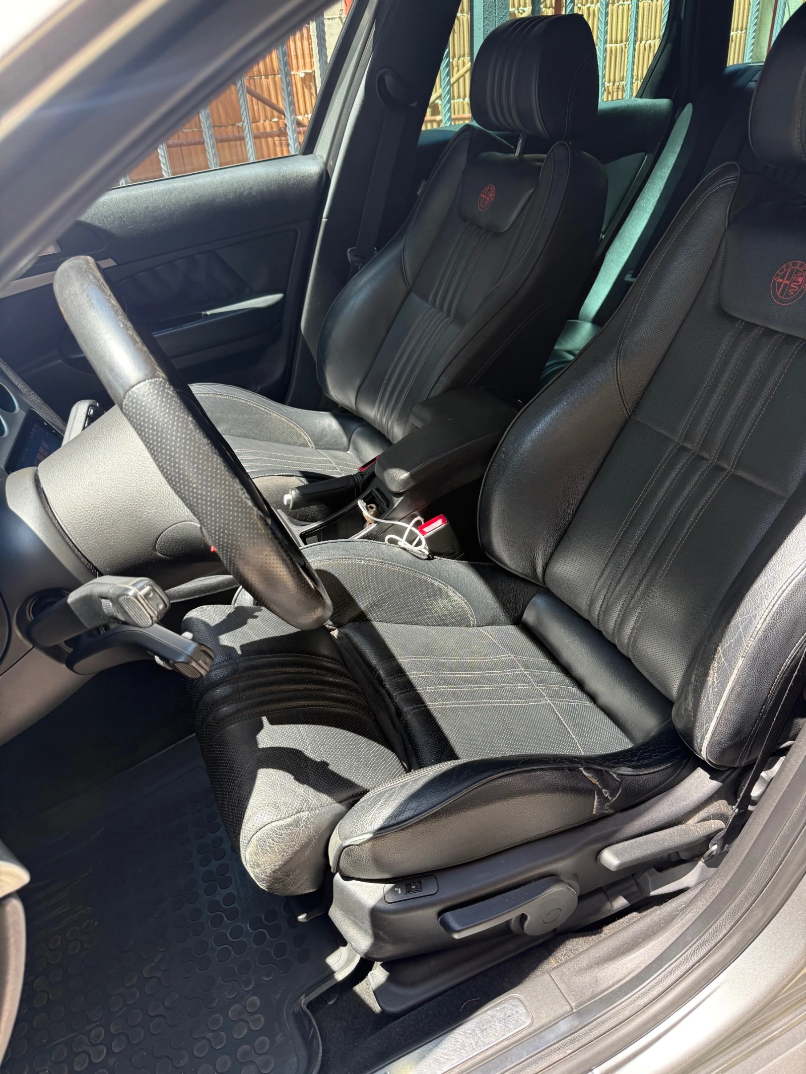 Alfa Romeo 159 sportwagon Ti 1.9 JTDm, снимка 13 - Автомобили и джипове - 55414270