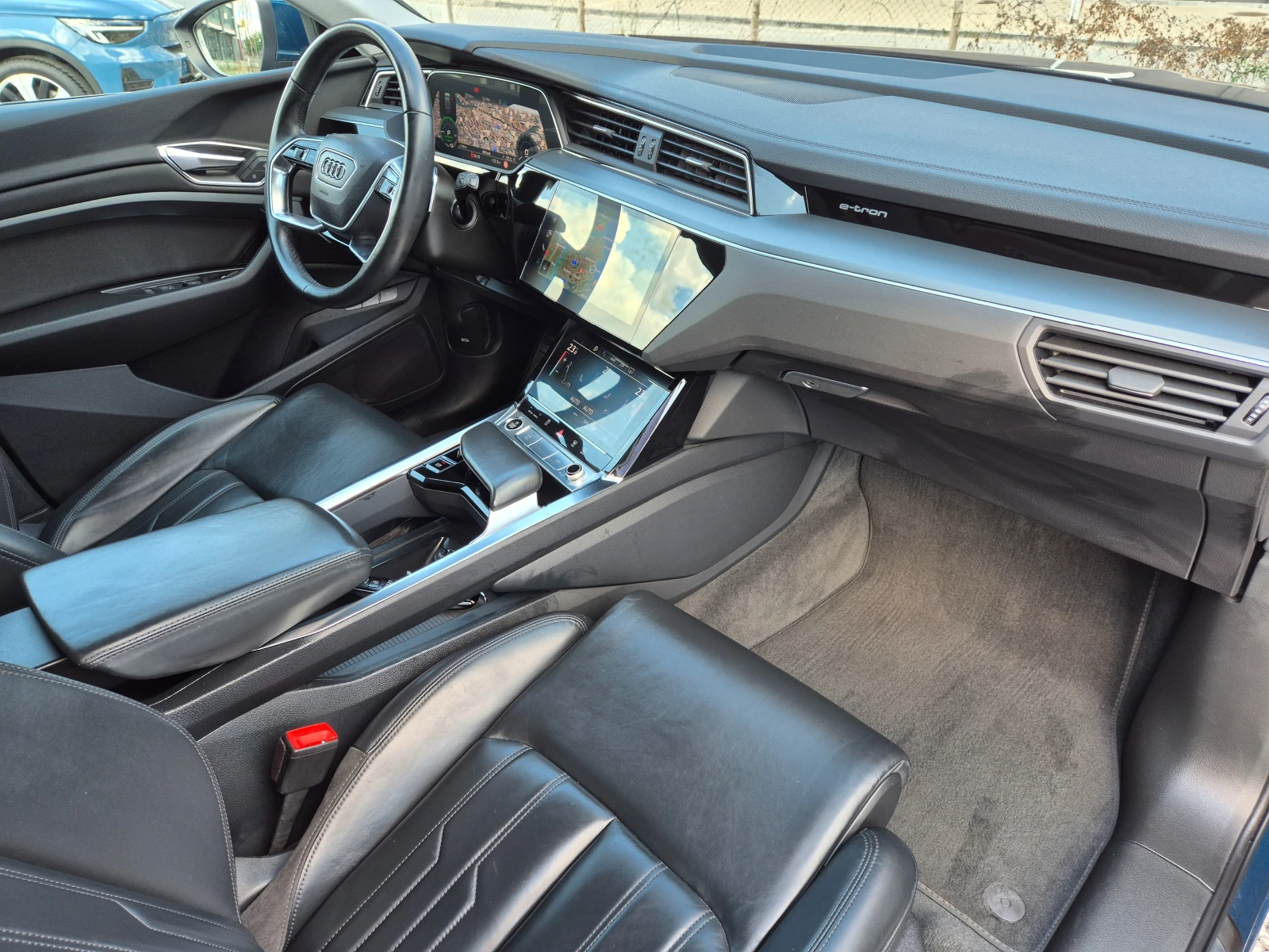 Audi E-Tron 55 quattro Advanced edition Plus , снимка 10 - Автомобили и джипове - 55423147