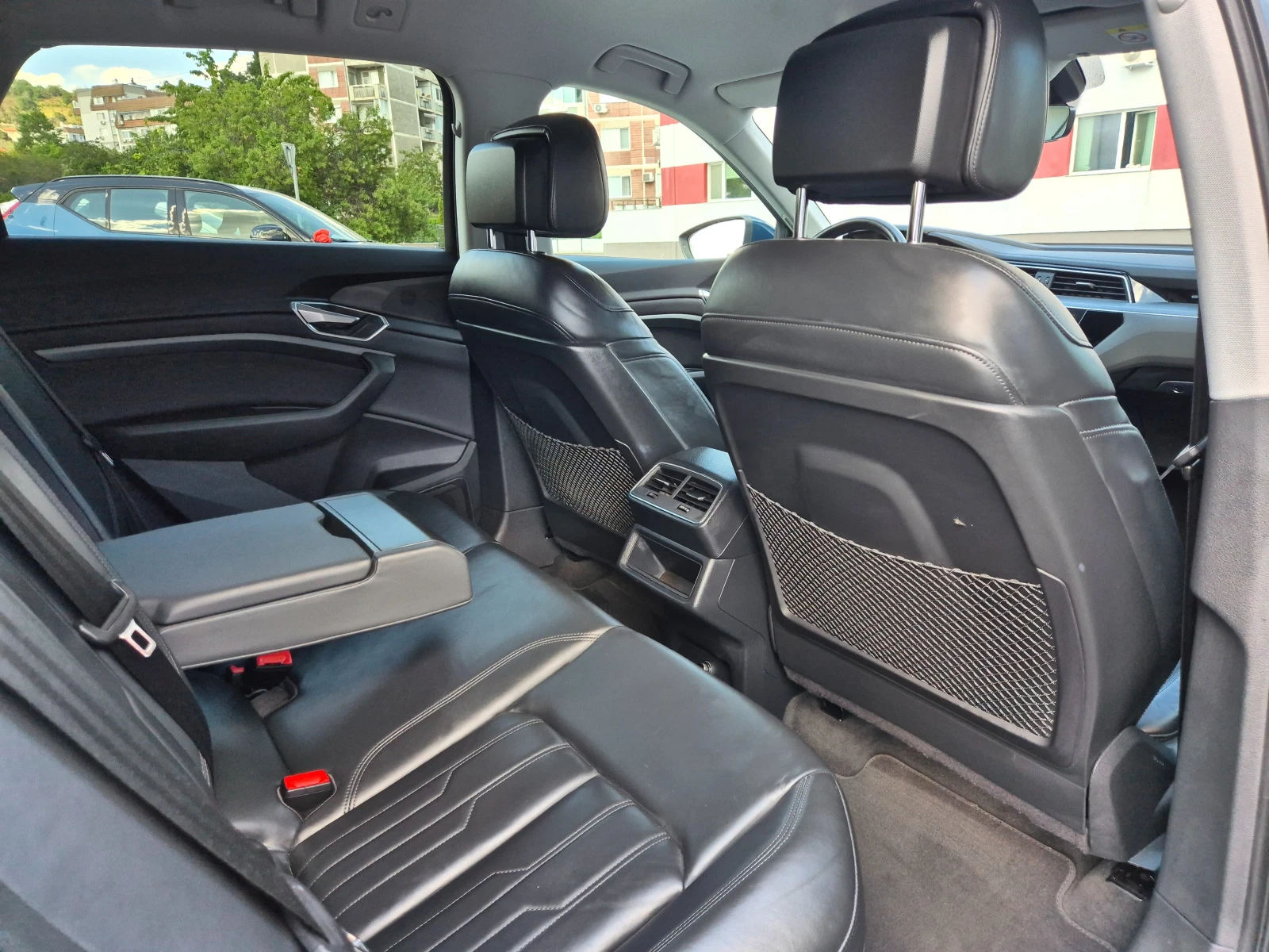Audi E-Tron 55 quattro Advanced edition Plus , снимка 12 - Автомобили и джипове - 55423147
