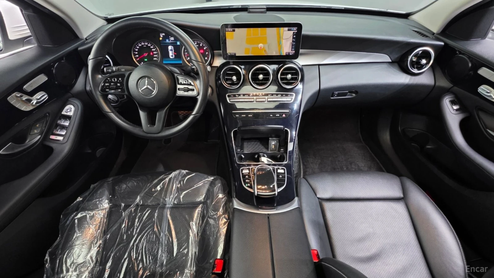 Mercedes-Benz C 200 * ПАНО* KEYLESS* Camera* ПОДГРЕВ* , снимка 7 - Автомобили и джипове - 55576971