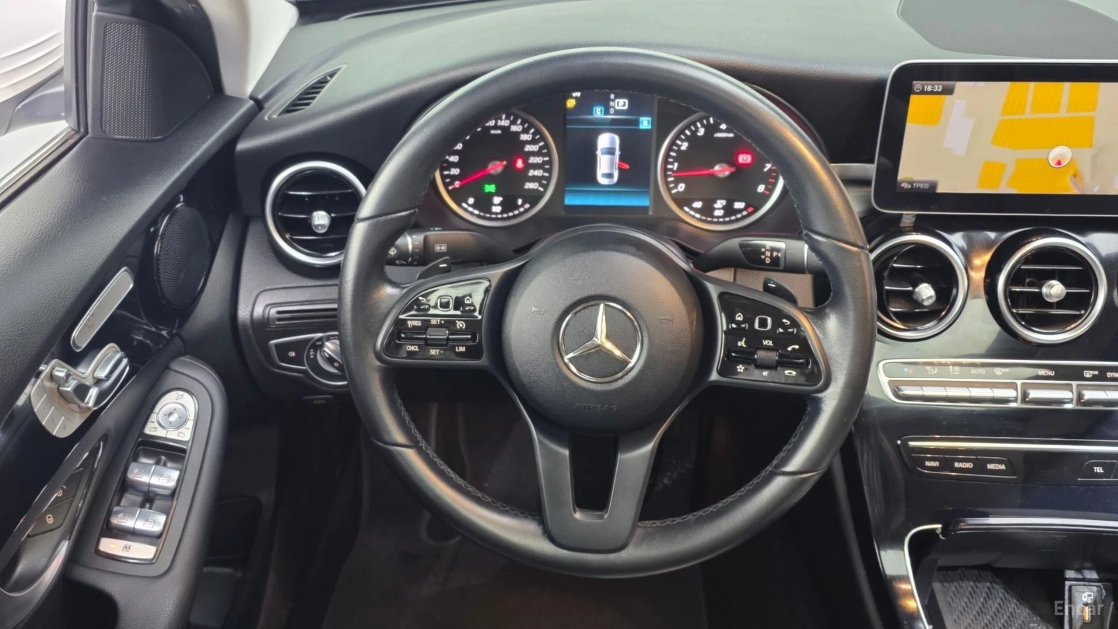 Mercedes-Benz C 200 * ПАНО* KEYLESS* Camera* ПОДГРЕВ* , снимка 13 - Автомобили и джипове - 55576971