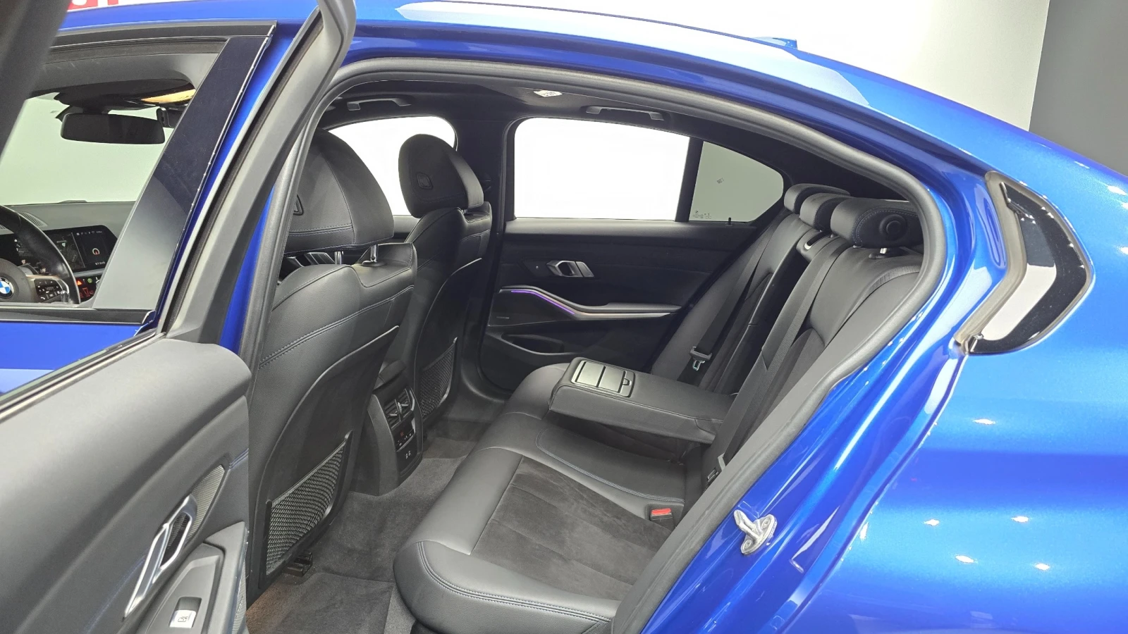 BMW 320 M SHADOW* HEAD UP* DIGITAL COCKPIT* PANO* 360* , снимка 7 - Автомобили и джипове - 55654921