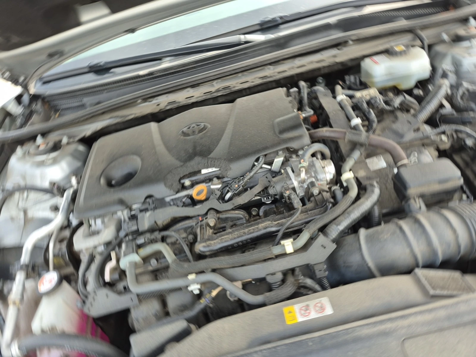 Toyota Camry * HYBRID SE * CARFAX * БЕЗ ПЪРВОНАЧАЛНА ВНОСКА, снимка 17 - Автомобили и джипове - 55889446