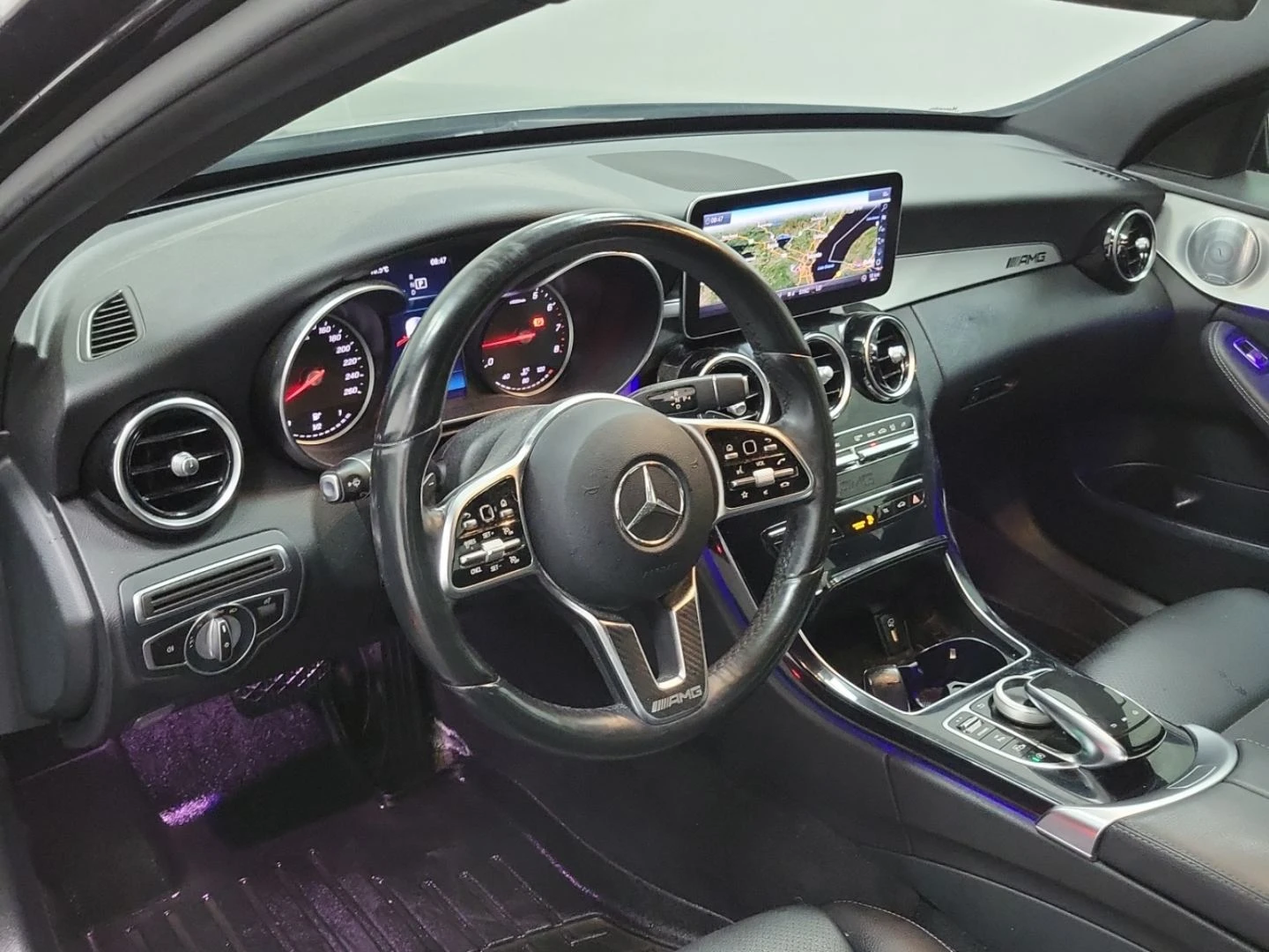 Mercedes-Benz C 300 AMG-pack* Night-pack* 360* Burmester* Keyless, снимка 8 - Автомобили и джипове - 56047875