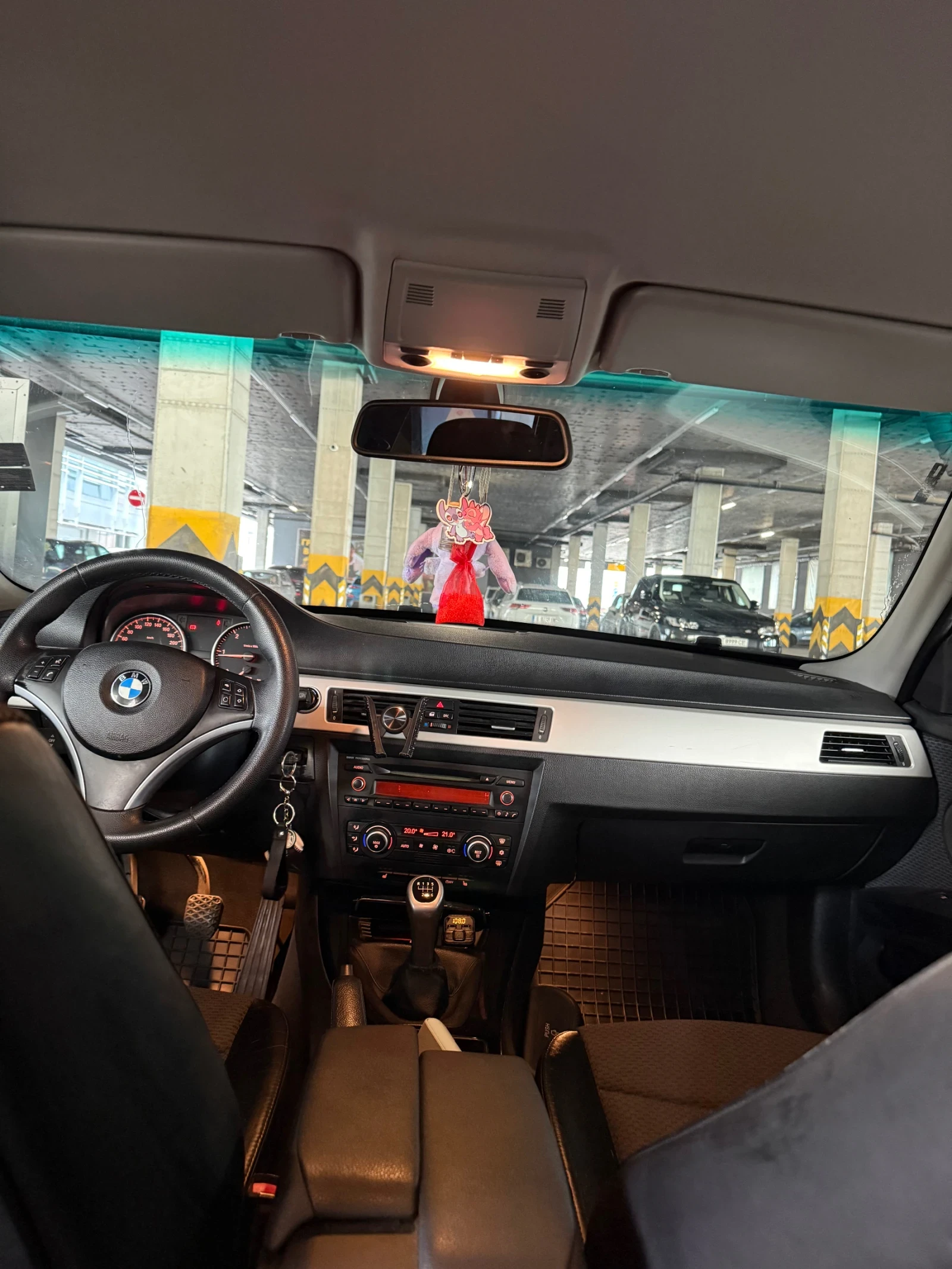 BMW 318 318d FACELIFT , снимка 10 - Автомобили и джипове - 56225584