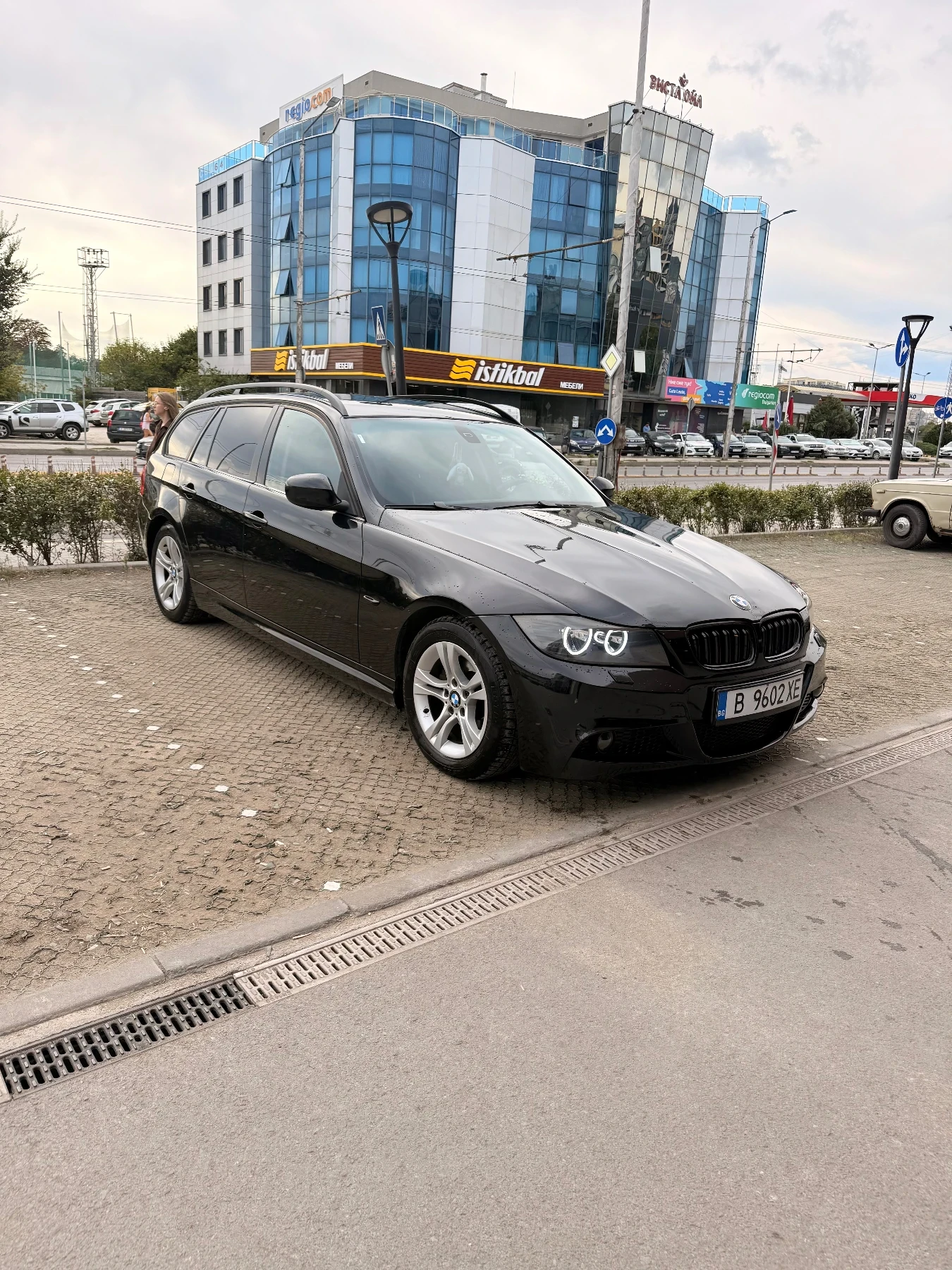 BMW 318 318d FACELIFT , снимка 3 - Автомобили и джипове - 56225584