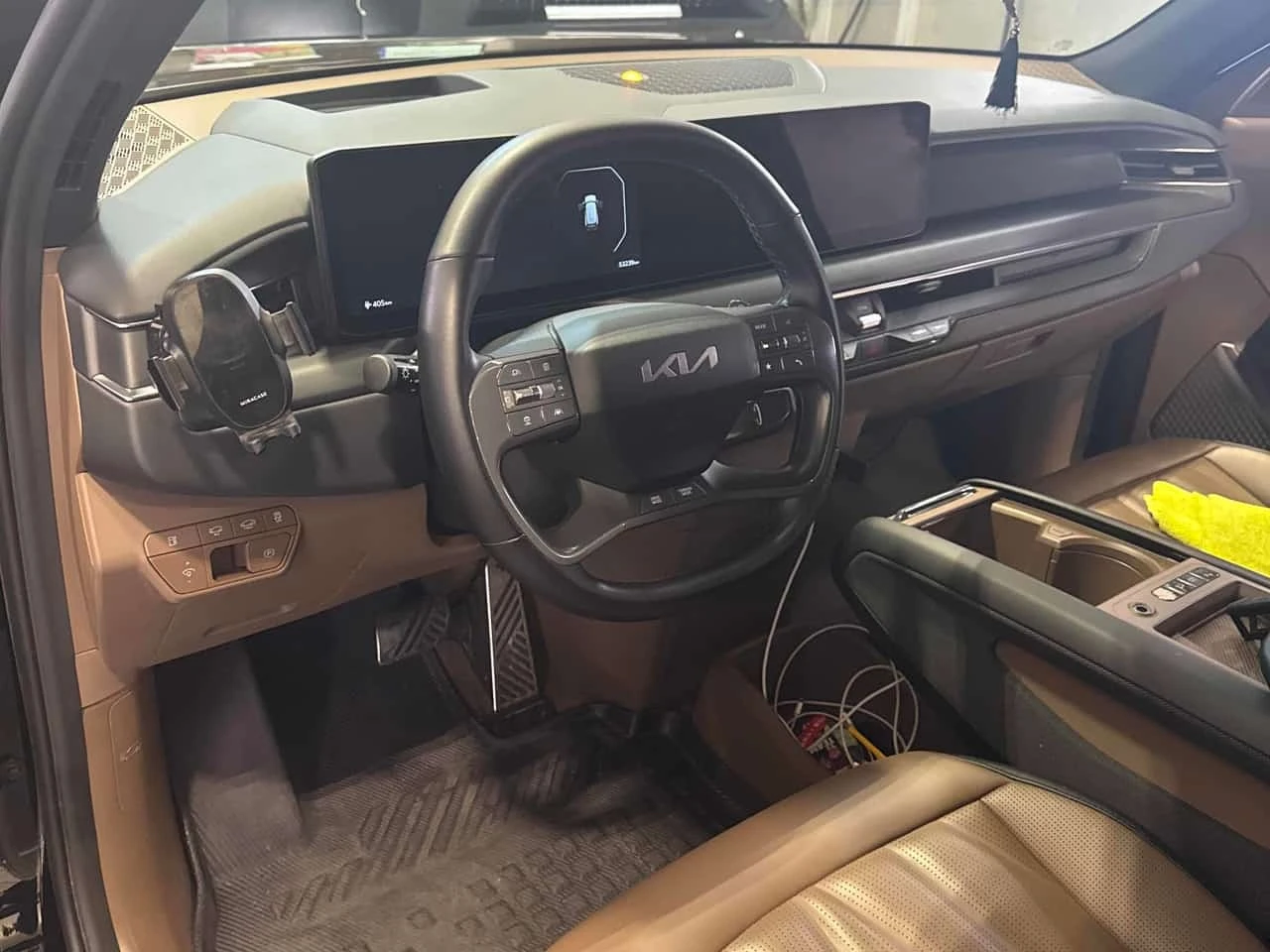 Kia EV9 Land w/GT Line Package AWD | CARFAX| ��� ��������� | Mobile.bg � ����������� 7