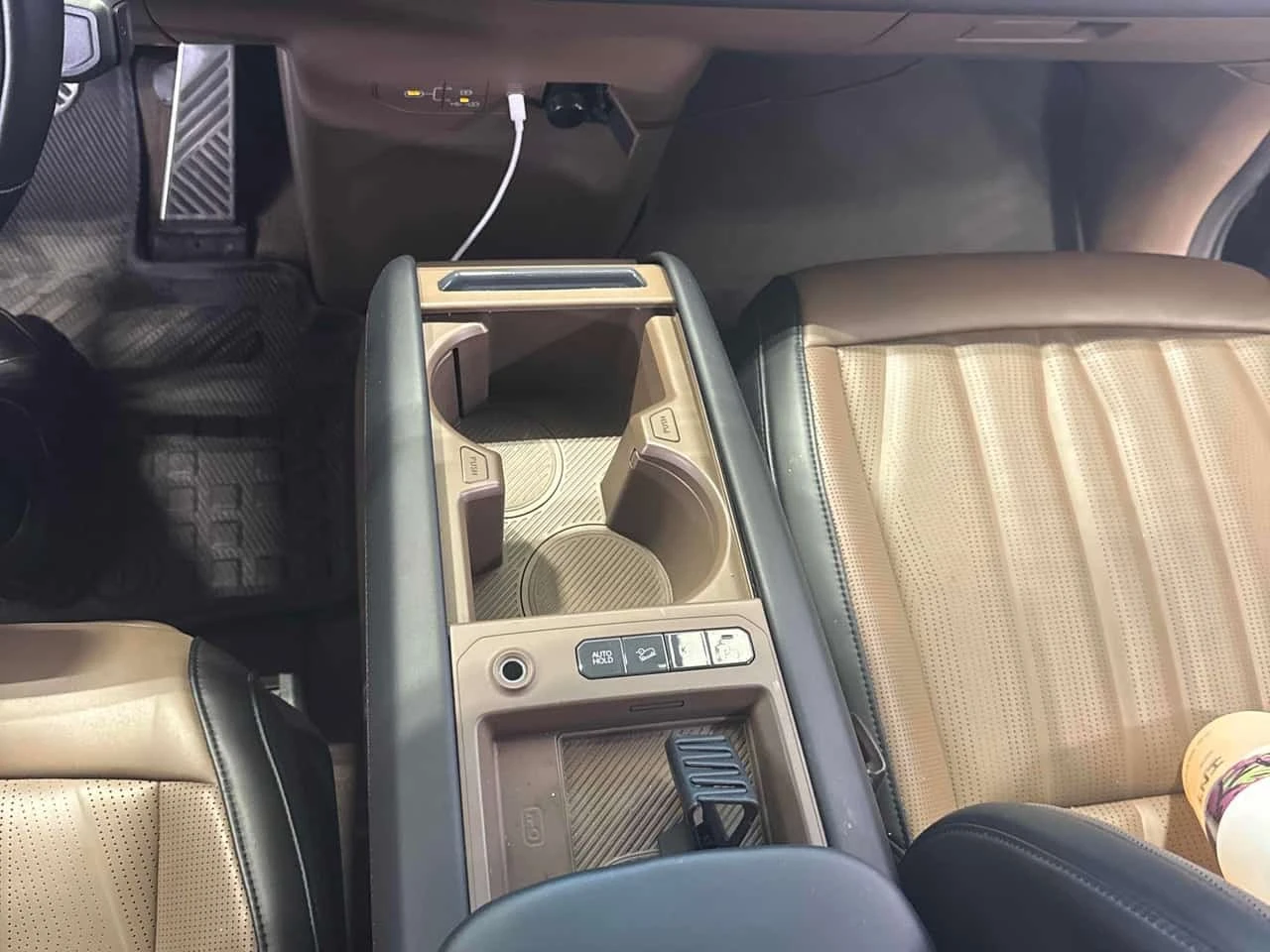 Kia EV9 Land w/GT Line Package AWD | CARFAX| ��� ��������� | Mobile.bg � ����������� 9
