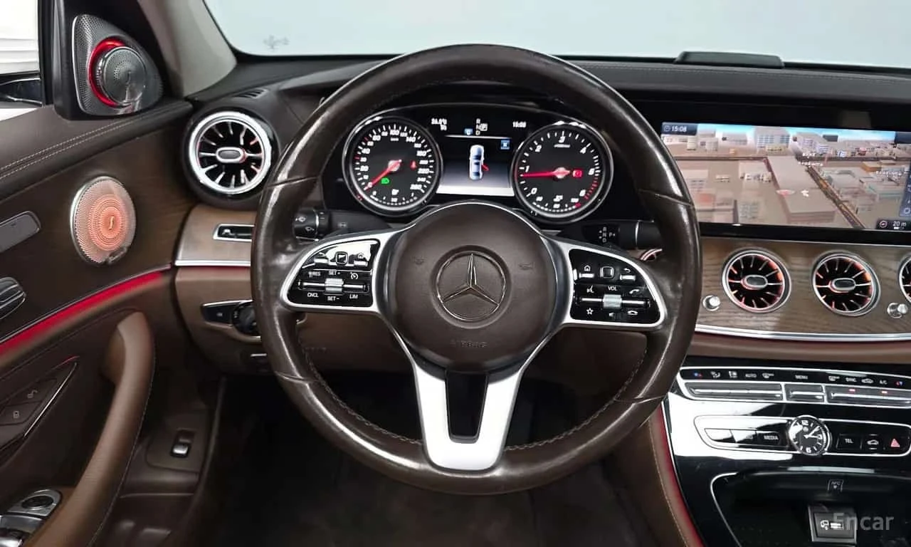 Mercedes-Benz E 220 * E220d Exclusive * , снимка 13 - Автомобили и джипове - 56596073
