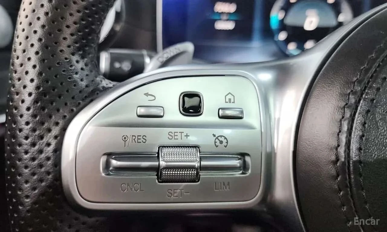 Mercedes-Benz E 220, снимка 16 - Автомобили и джипове - 56737120
