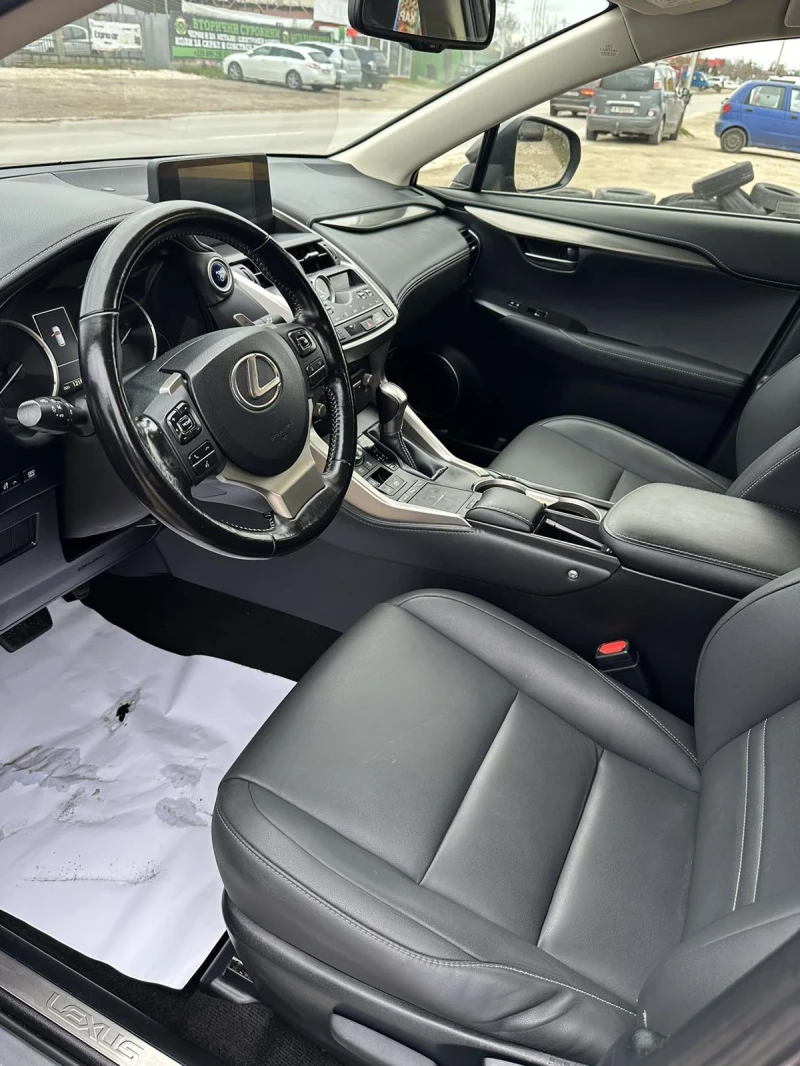 Lexus NX 300h Hybrid, снимка 8 - Автомобили и джипове - 48231534