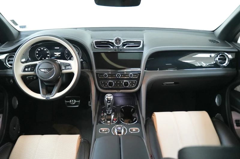 Bentley Bentayga 4.0 V8 AWD First Edition, снимка 8 - Автомобили и джипове - 50467478