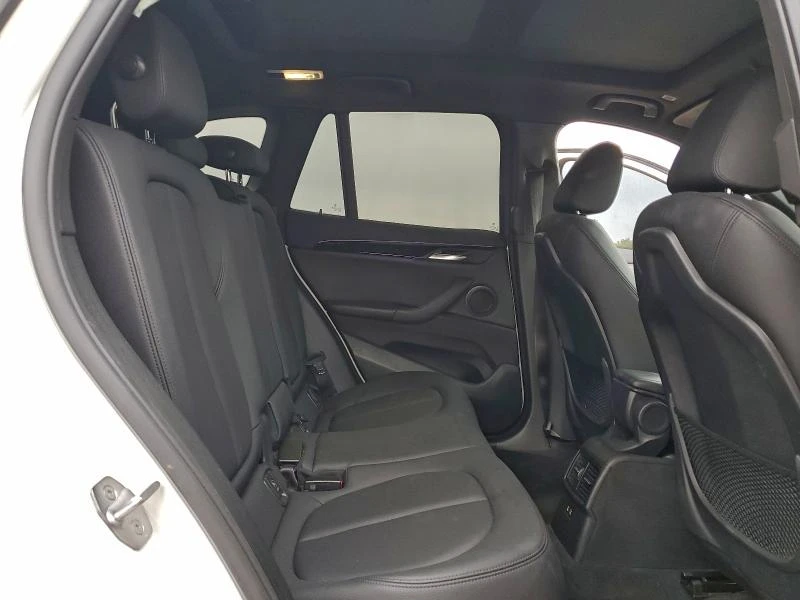 BMW X1 2.0L 4 Front-wheel Drive | Mobile.bg � ����������� 4