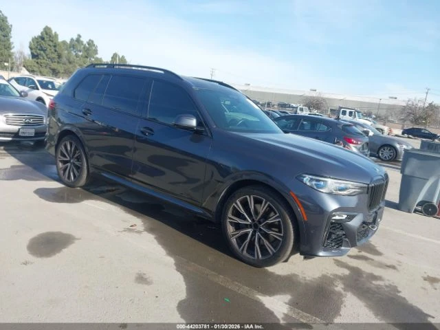 BMW X7 M50i, снимка 2 - Автомобили и джипове - 53932640