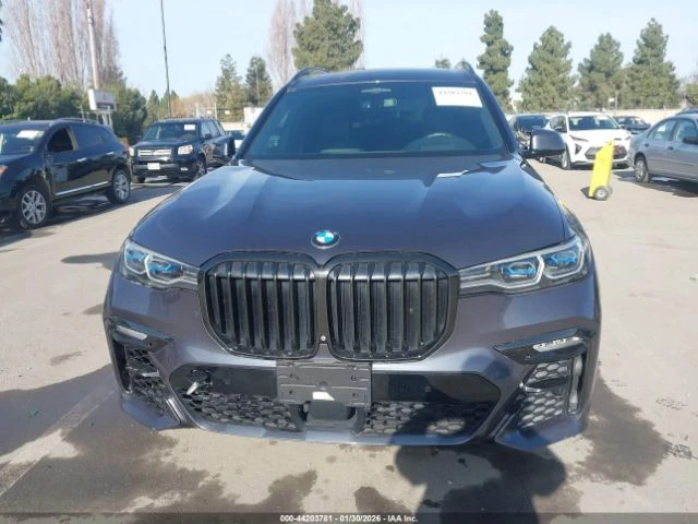 BMW X7 M50i, снимка 5 - Автомобили и джипове - 53932640