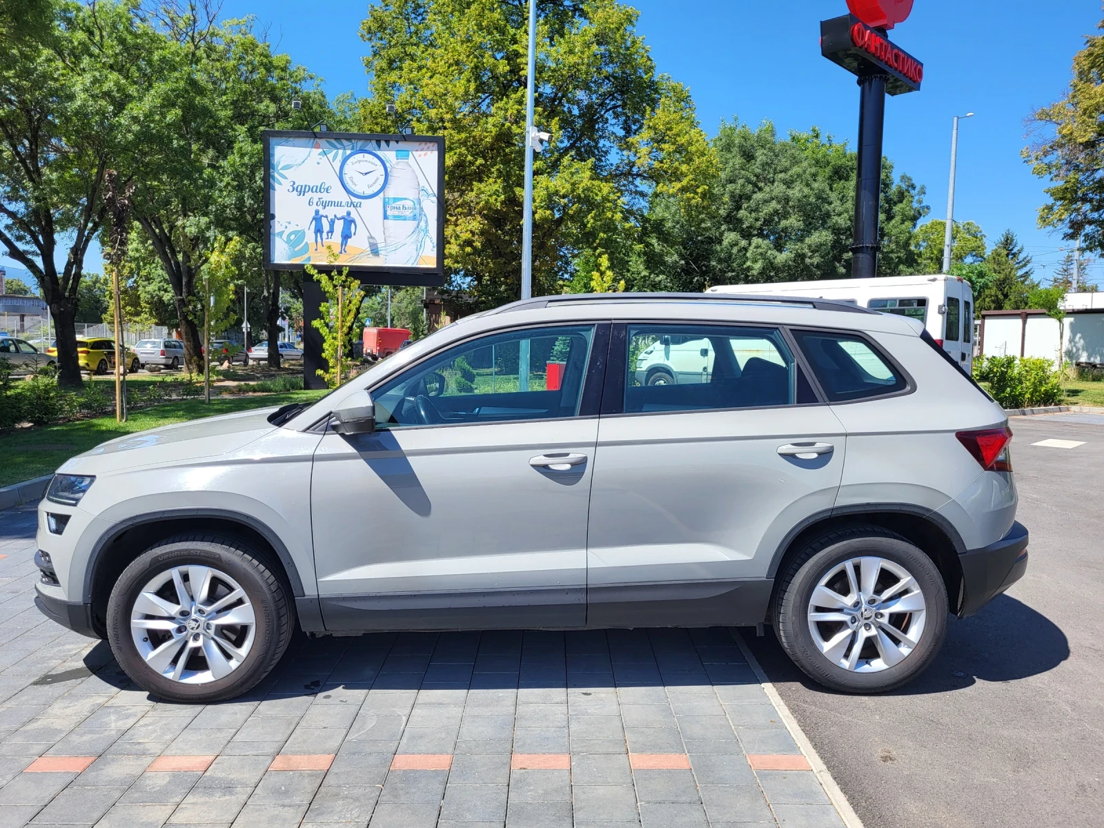 Skoda Karoq 2.0 TDI Executive 4x4 - изображение 4