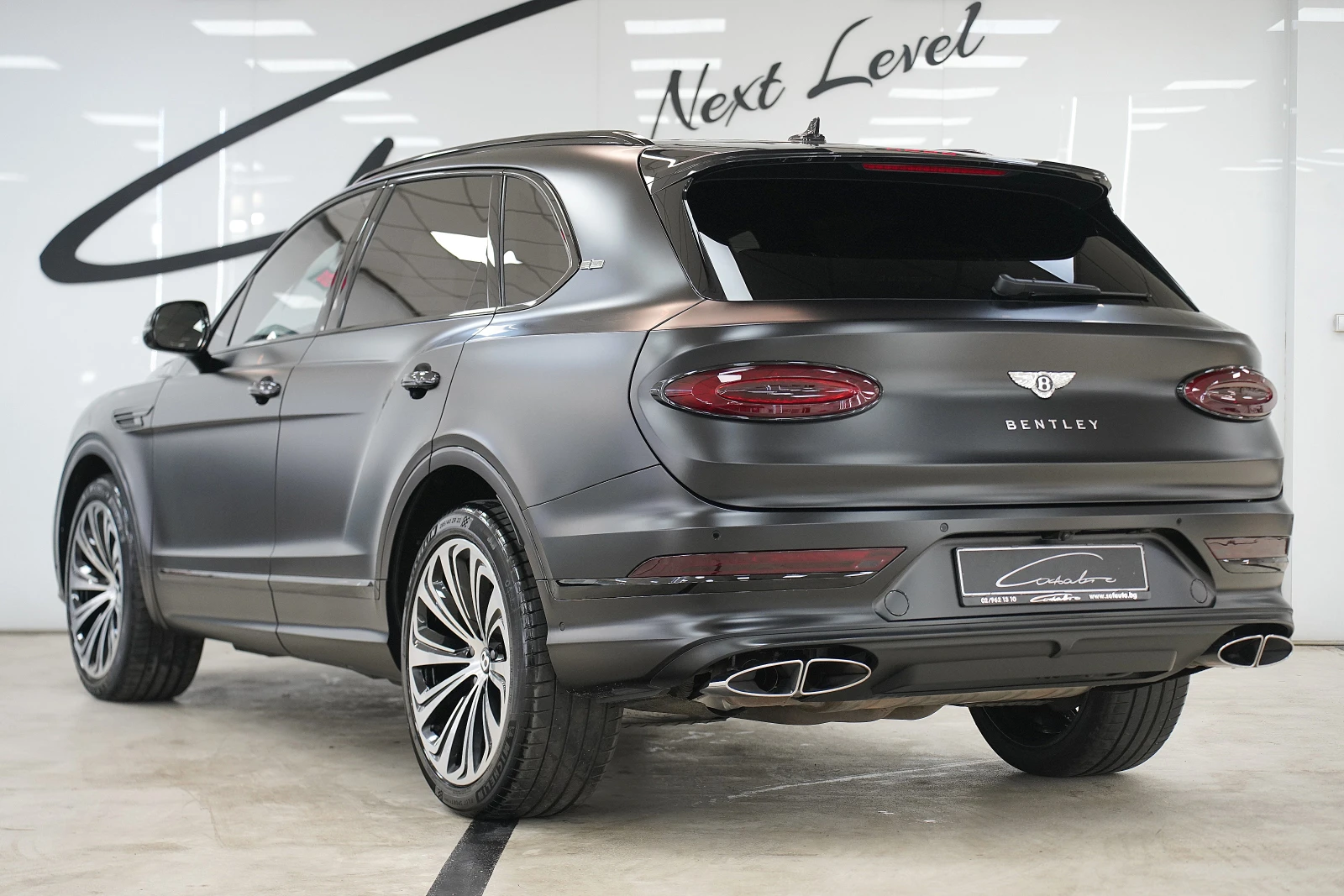 Bentley Bentayga 4.0 V8 AWD First Edition - изображение 6