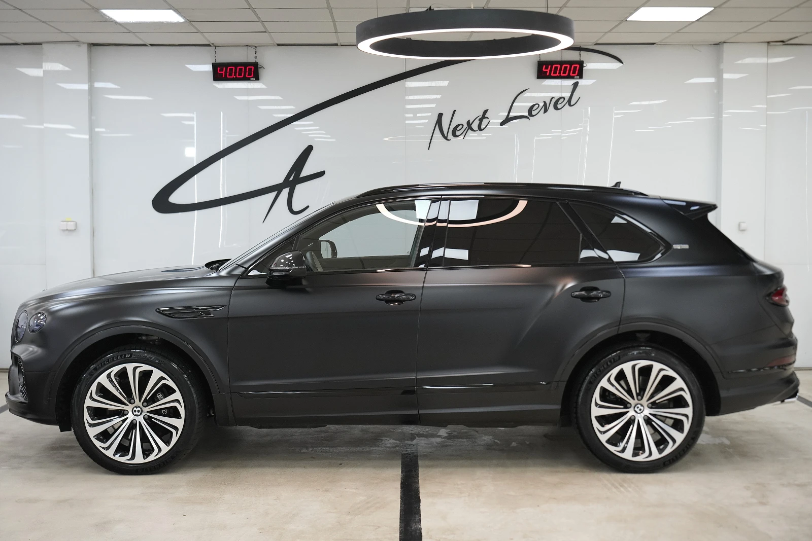 Bentley Bentayga 4.0 V8 AWD First Edition - изображение 4
