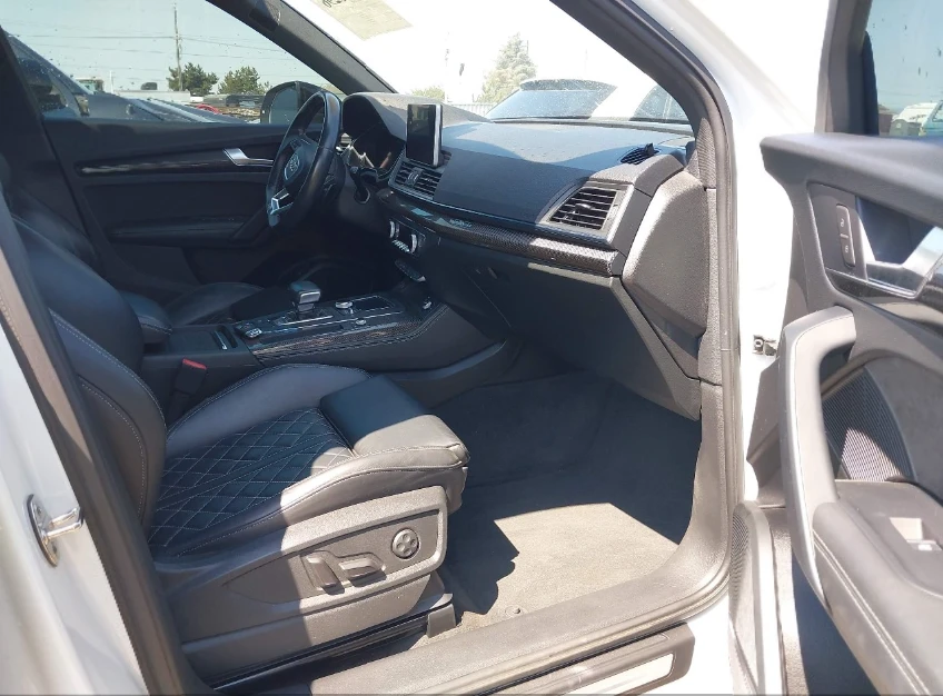 Audi SQ5 PREMIUM PLUS* DIGITAL COCKPIT* ПОДГРЕВИ* ПАНОРАМА - изображение 7