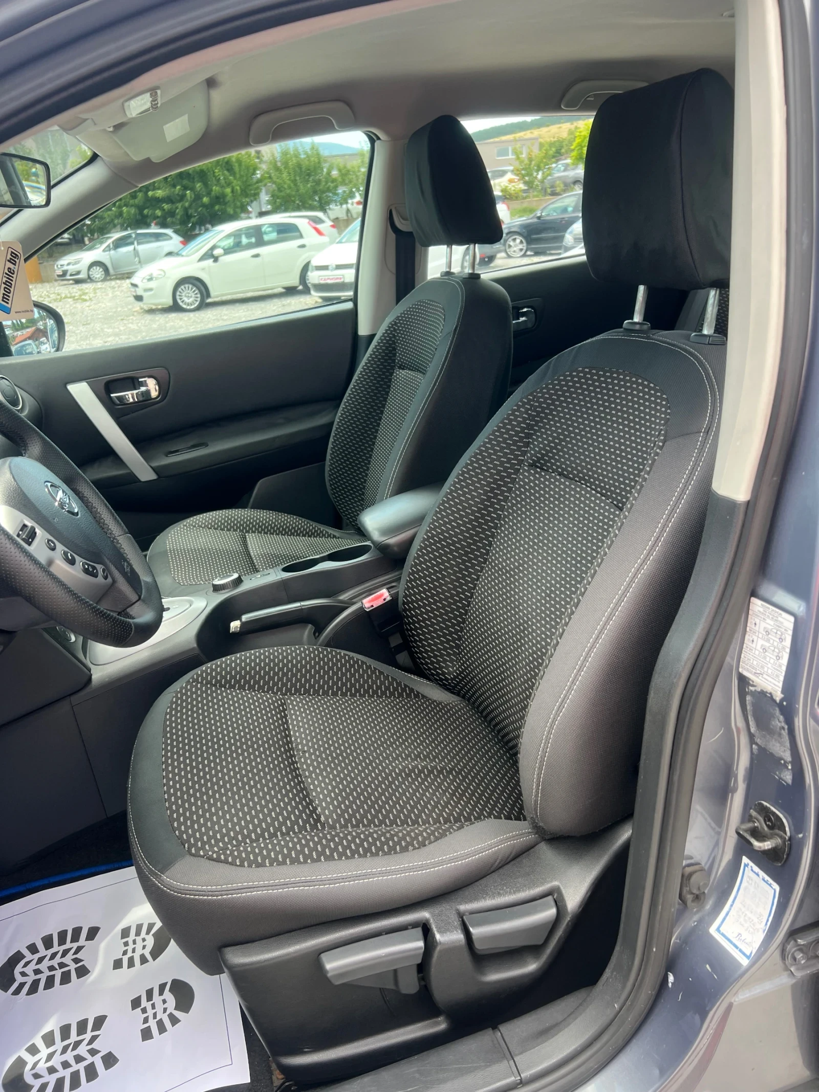 Nissan Qashqai 2.0DCI 4x4!! автомат!!, снимка 10 - Автомобили и джипове - 52445669