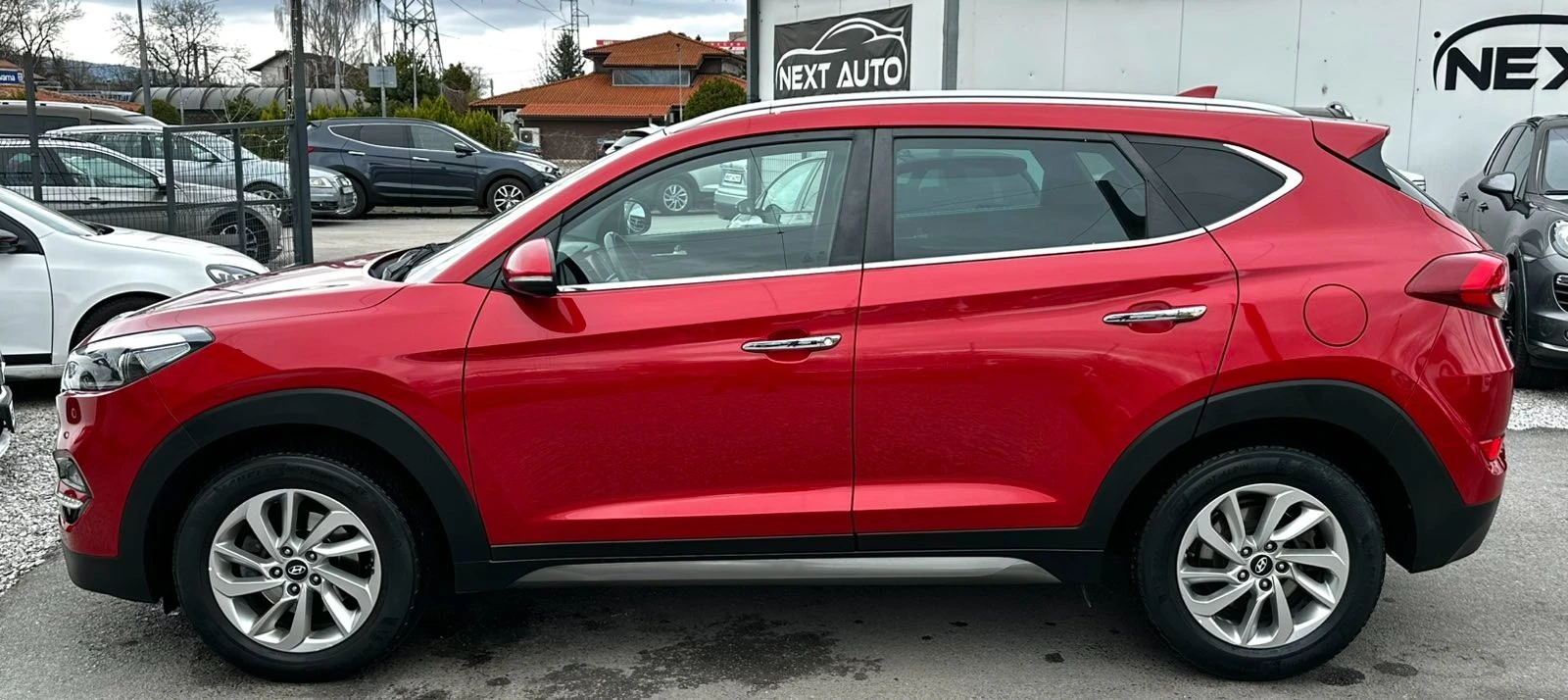 Hyundai Tucson 2.0CRDI 136HP 4WD KEYLESS CAMERA EU6B, снимка 8 - Автомобили и джипове - 54042391