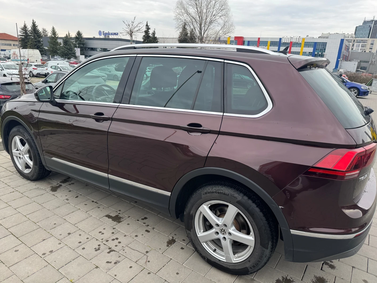 VW Tiguan, снимка 3 - Автомобили и джипове - 54043934