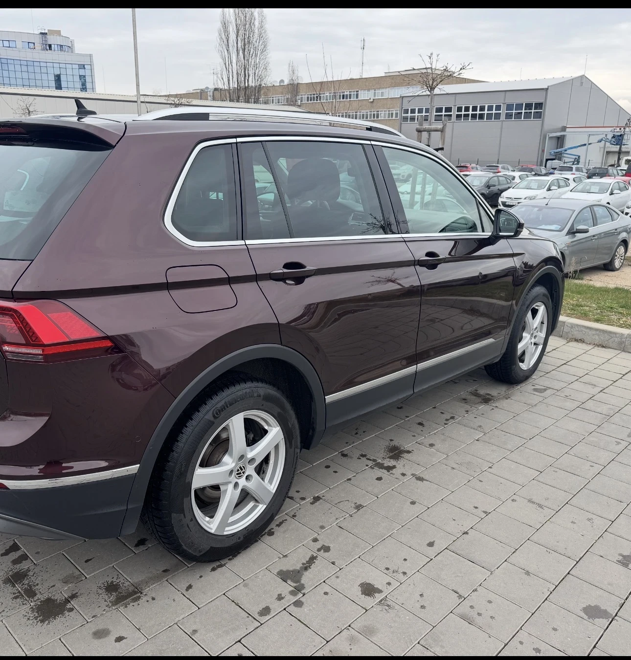 VW Tiguan, снимка 4 - Автомобили и джипове - 54043934