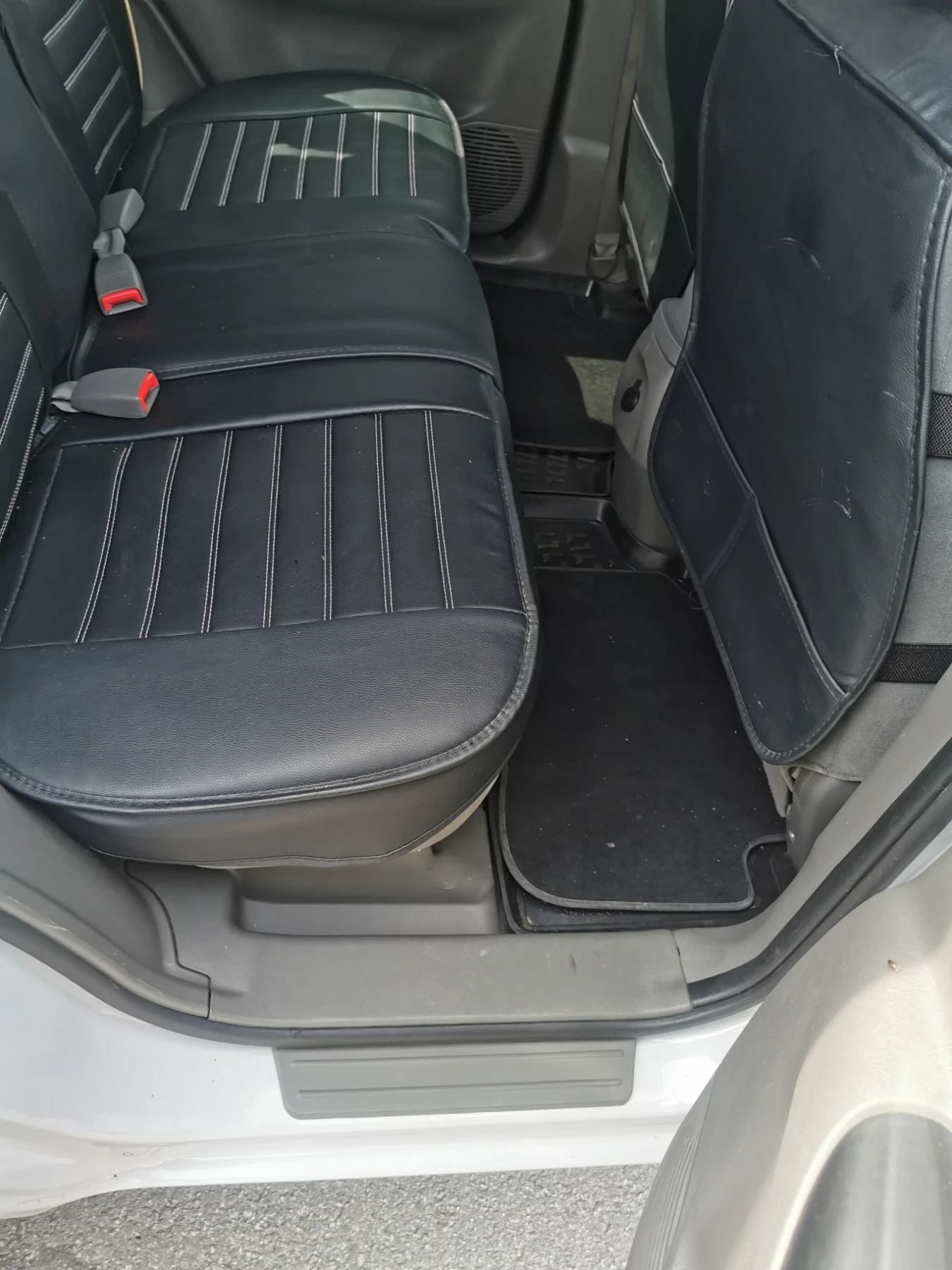 Hyundai Tucson 2.0 бензин гсз, снимка 14 - Автомобили и джипове - 54212994