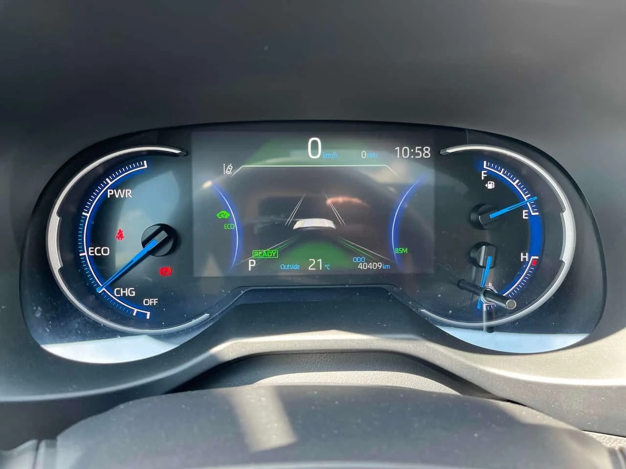 Toyota Rav4 * Hybrid XLE * АВТОКРЕДИТ БЕЗ ПЪРВОНАЧАЛНА ВНОСКА*, снимка 8 - Автомобили и джипове - 54953258