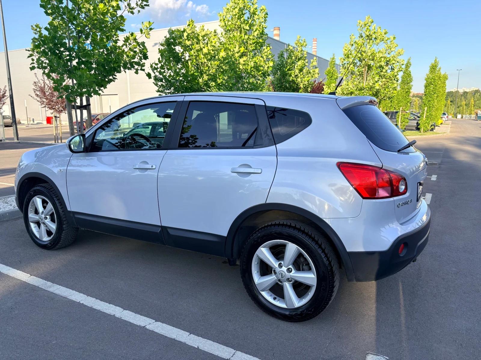 Nissan Qashqai Затъмнени задни стъкла, Мултимедия , Камера, снимка 7 - Автомобили и джипове - 54963706