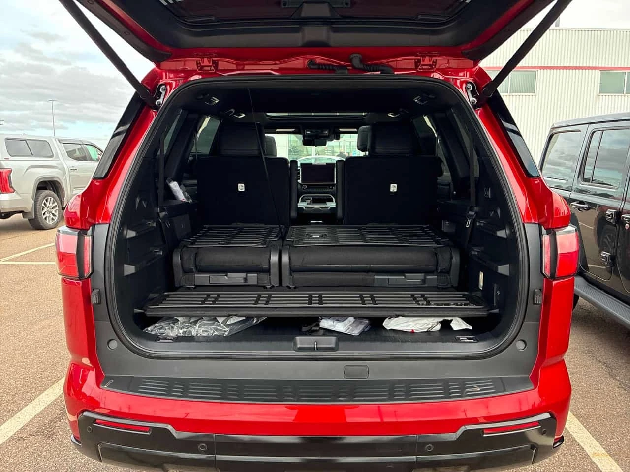Toyota Sequoia 4WD Platinum / Carfax / ����������  | Mobile.bg � ����������� 15