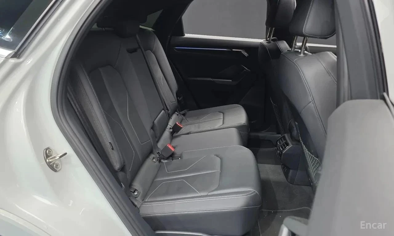 Audi Q3, снимка 12 - Автомобили и джипове - 56731829