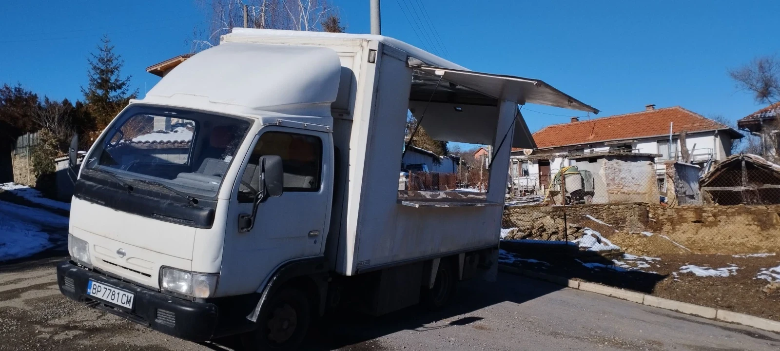 Nissan Capstar Търговски  - изображение 2