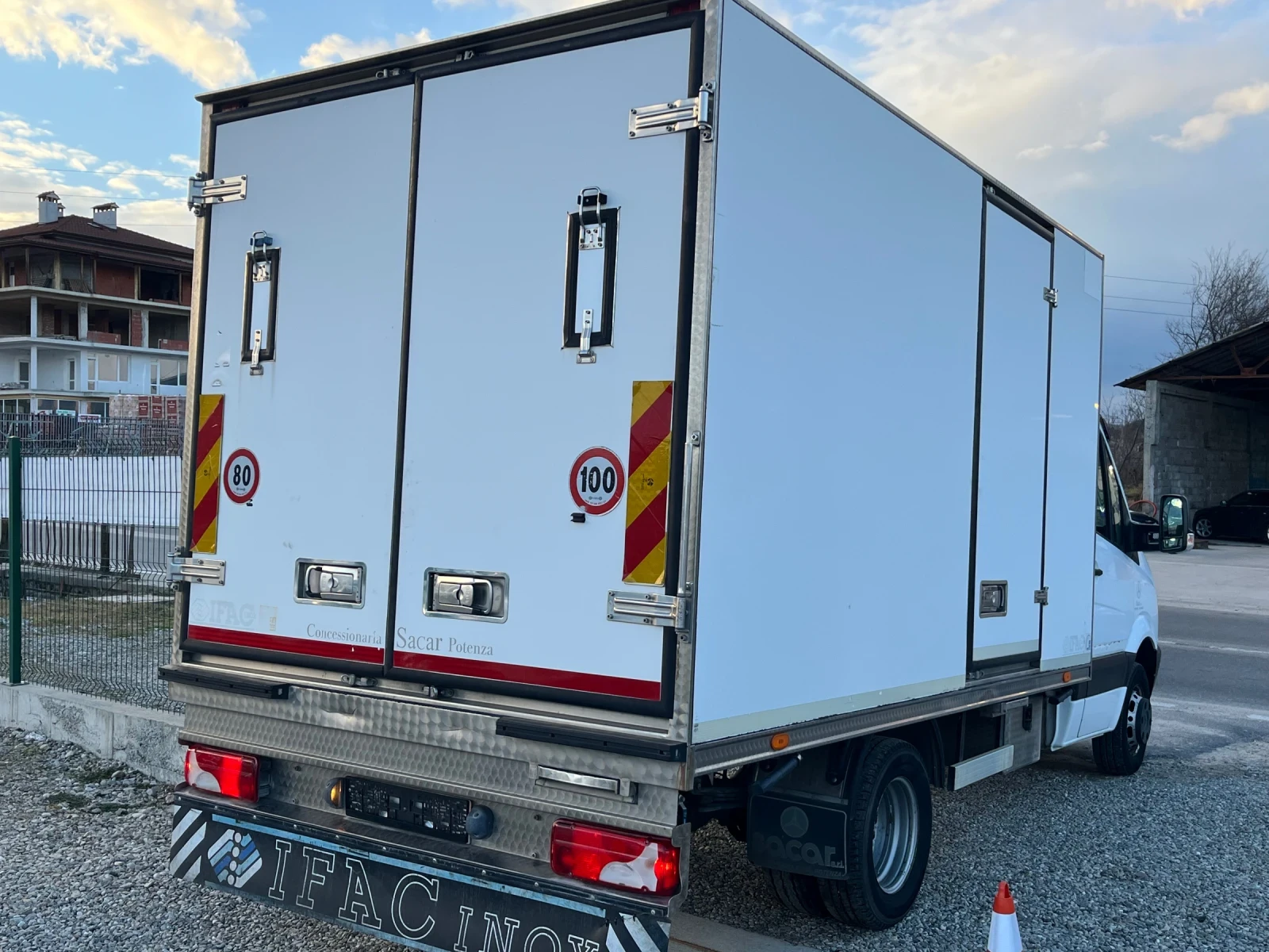 Mercedes-Benz Sprinter 516 Хладилен.Топ Състояние!!!Собствен лизинг!!! - изображение 4