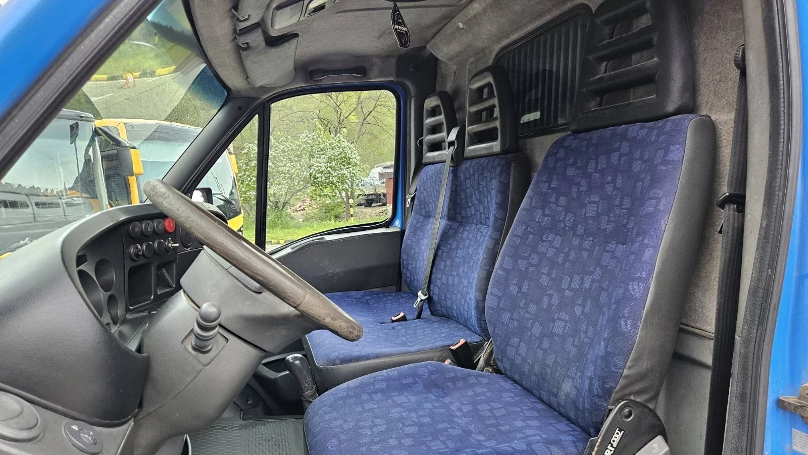 Iveco 35s12, снимка 15 - Бусове и автобуси - 54359799